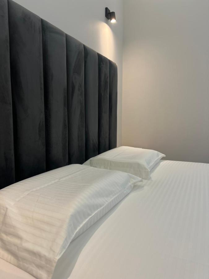Checkpoint Tirana Apartments Екстер'єр фото