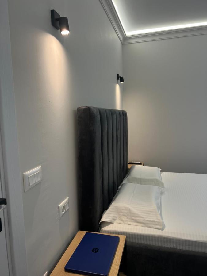 Checkpoint Tirana Apartments Екстер'єр фото